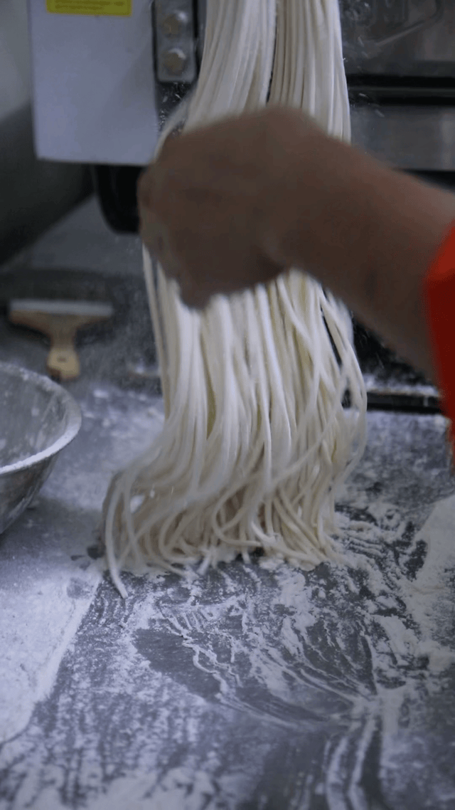 배나무골가마솥칼국수 반죽/제면 이미지